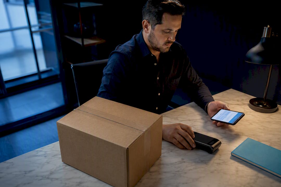 Retailer reviewing online age verification checkout